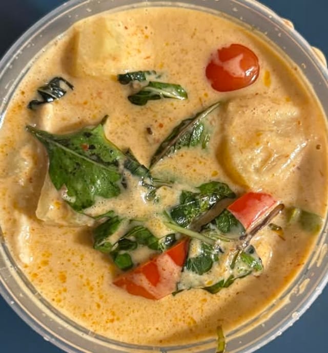 Pineapple Curry (Mild Spicy).
