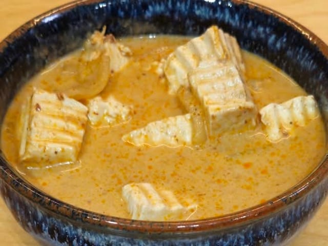 Massaman Curry (Mild Spicy).